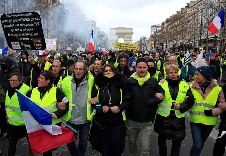 Protesto dos coletes amarelos em Paris