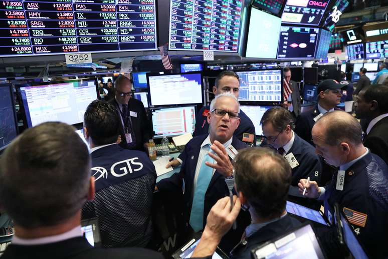 Operadores negociam no pregão da Bolsa de Valores de Nova York
31/10/2018
REUTERS/Brendan McDermid