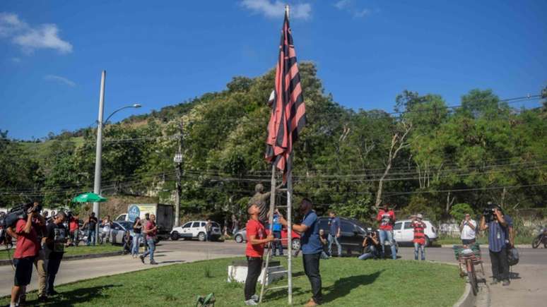 Incêndio atingiu o Ninho do Urubu e vitimou 10 jovens das divisões da base (F: Adriano Fontes/AM Press/Lancepress!)