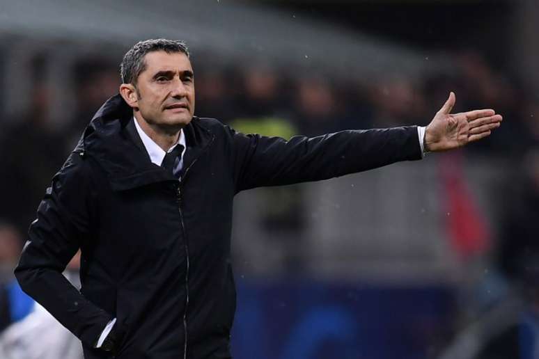 Presidente do Barcelona está satisfeito com Valverde (Foto: Marco Bertorello / AFP)