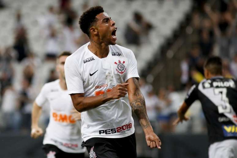 Gustagol é esperança de gols para o Corinthians (Foto: Marco Galvão/Fotoarena/Lancepress)