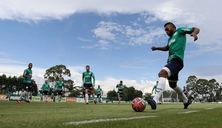 Borja não vinha treinando para tratar de trauma no joelho direito (Cesar Greco/Agência Palmeiras/Divulgação)