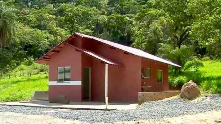 Projeto da UFMG construiu uma casa com o que um dia foi rejeito
