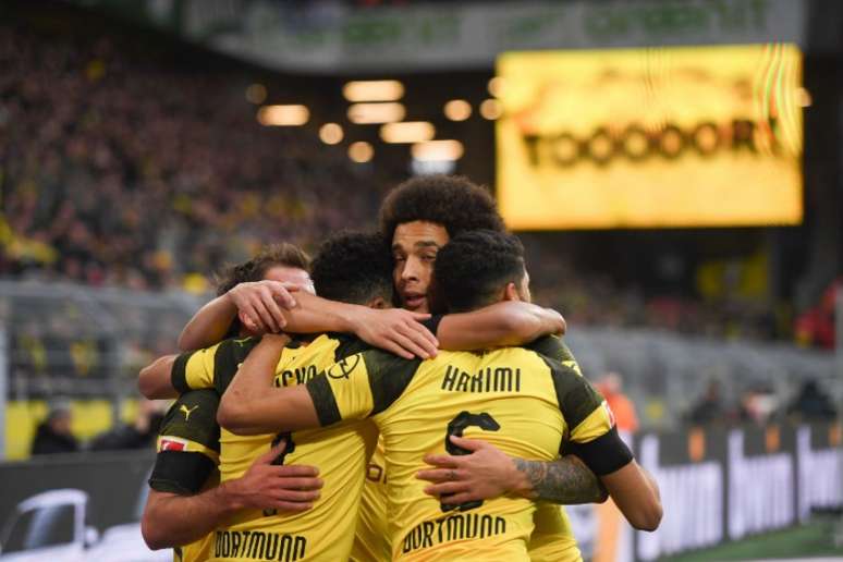 Borussia ainda é o líder do Alemão (Foto: AFP)