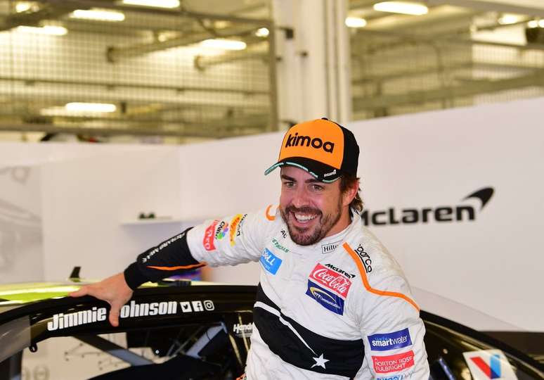 Chefe da Toyota considera que seria muito bom ter Alonso na Nascar