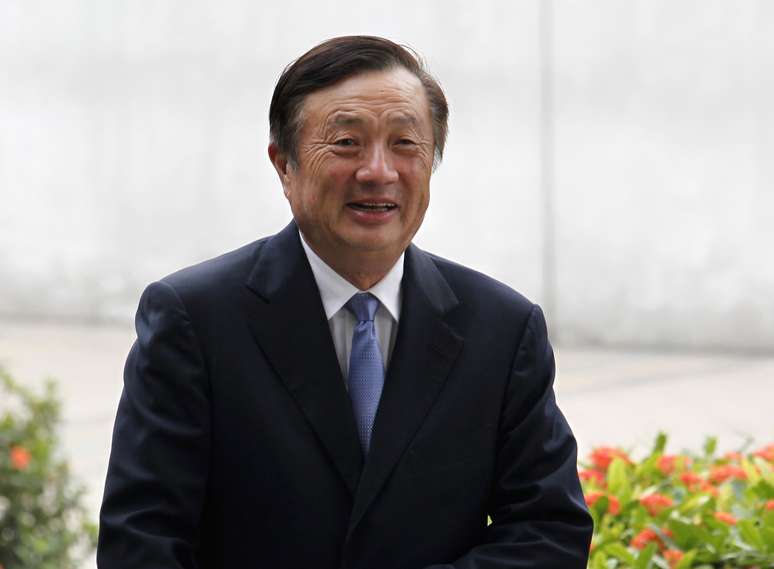 Presidente e fundador da Huawei, Ren Zhengfei. 16/10/2013. REUTERS/Bobby Yip (CHINA - Tags: BUSINESS SCIENCE TECHNOLOGY) - 