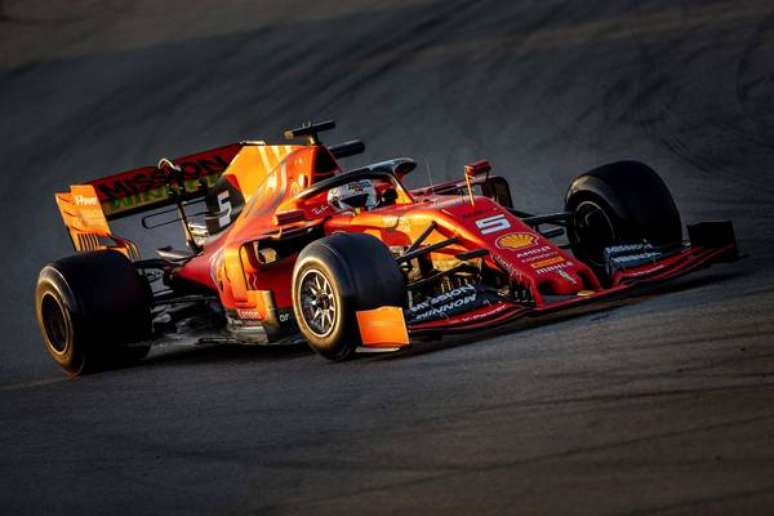 Vettel é o mais rápido no primeiro dia da pré-temporada