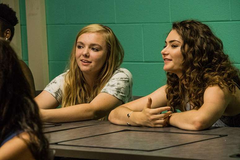 Emily Robinson e Elsie Fisher em &#039;Eighth Grade&#039; (2018)