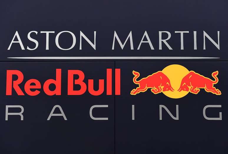 Red Bull contrata o campeão da TRS, Liam Lawson, como piloto júnior