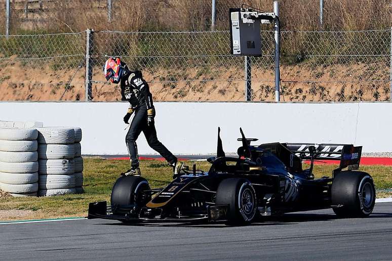 Grosjean questiona as regras de temperatura dos pneus