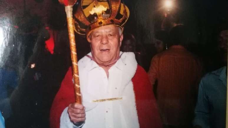 Teotonio Pires Ferreira quando ainda comandava o Carnaval em Cajuri, Minas Gerais