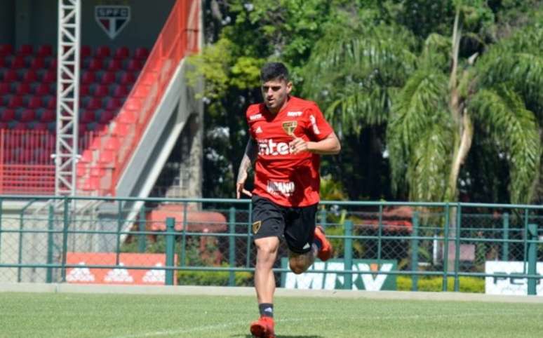 Liziero retorna aos trabalhos no São Paulo