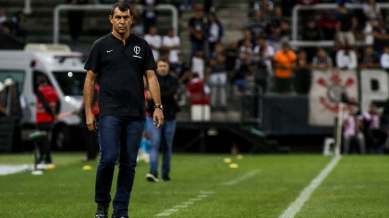 Carille quer 'soltar' mais o Corinthians nesta temporada (Foto: Rodrigo Gazzanel/RM Sports)