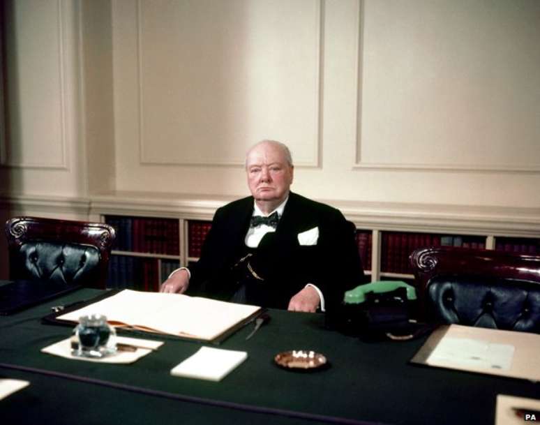 Churchill teve vários mandatos como primeiro-ministro do Reino Unido