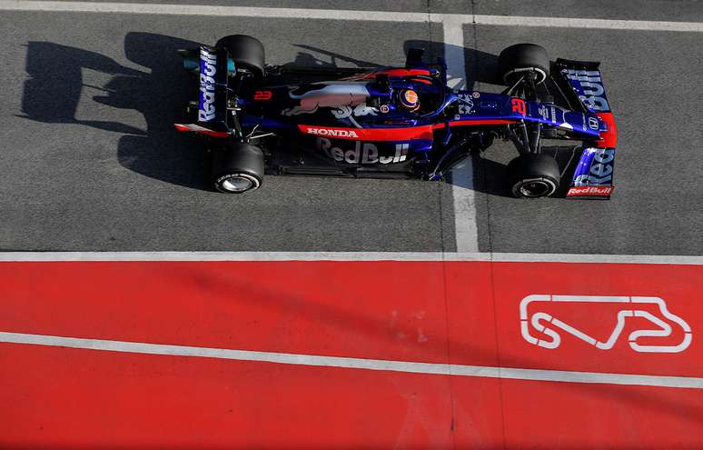 Pré-temporada da F1: Albon mantém Toro Rosso na liderança, enquanto Hamilton melhora ritmo da Mercedes