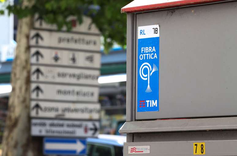Unidade de controle da Telecom Italia para fibra &oacute;ptica em Perugia, na It&aacute;lia. 23/06/2017. REUTERS/Alessandro Bianchi.