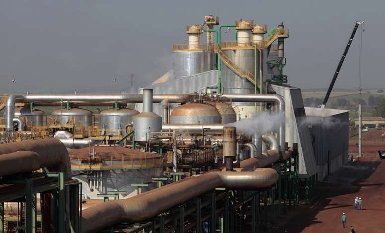 Vista de uma usina de processamento de cana-de-açúcar
18/09/2014
REUTERS/Paulo Whitaker