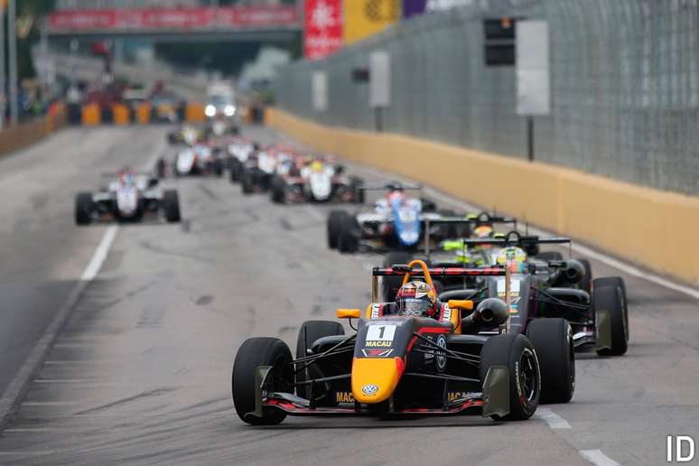 Equipes de Fórmula 3 completam shakedown em Magny Cours