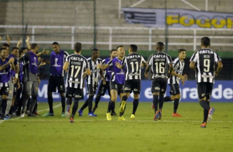 Botafogo se classificou na Copa Sul-Americana (Foto: JAVIER GONZALEZ TOLEDO / AFP)