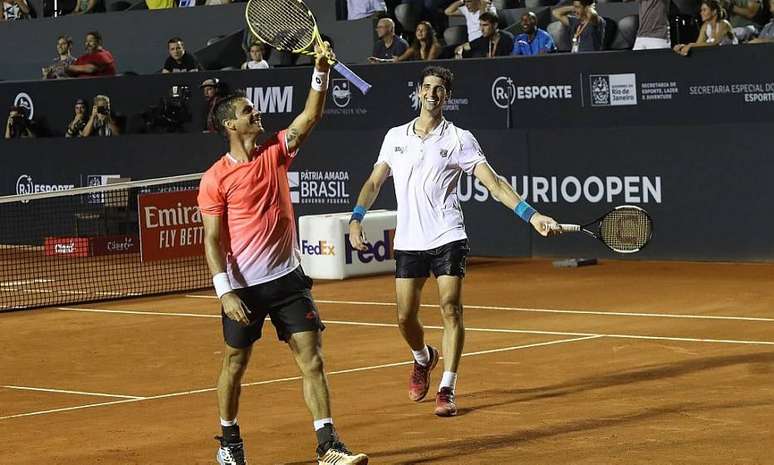 Thomaz Bellucci e Rogerinho fazem bonito no Rio Open