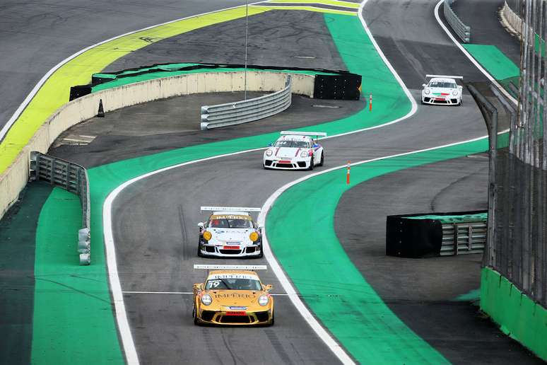Pré-temporada da Porsche Cup Império leva 45 pilotos e 35 carros para Interlagos em dois dias