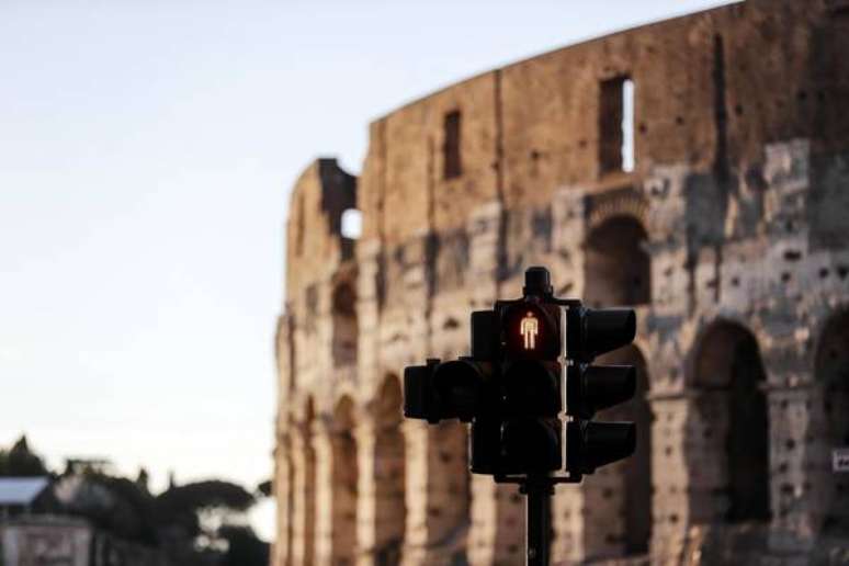 Ventos anteciparam em 1h30 o fechamento do Coliseu de Roma