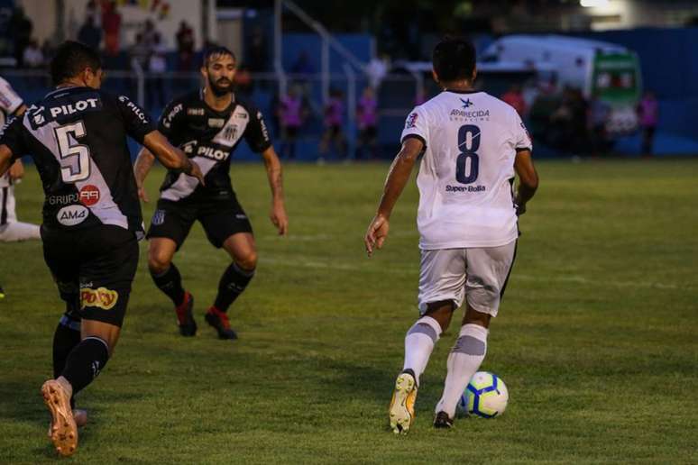 Clube goiano pretende recorrer da decisão do STJD (Foto: Divulgação/Aparecidense)