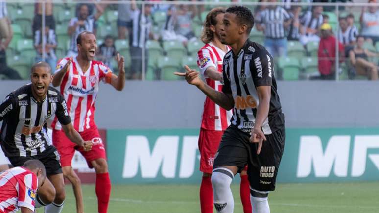 Alerrandro deixou sua marcar de artilheiro e chegou aos quatro gols pelo Galo no Mineiro- Alessandra Torres/Eleven