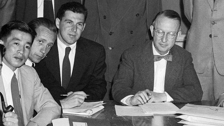 Vavílov (terceiro da esquerda para a direita) representava a URSS em nomeações como esta, na sede das Nações Unidas em Nova York