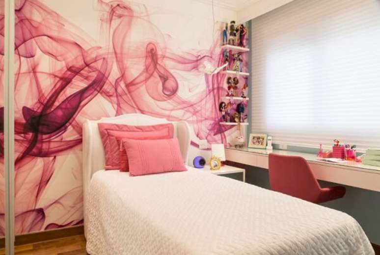 26- As persianas para quarto foram instaladas atr&aacute;s do rodateto. Fonte: Erica Salguero