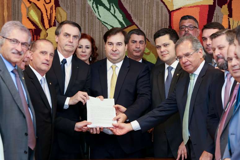 Bolsonaro entrega ao Congresso proposta da reforma da Previdência 20/2/2019 Marcos Correa/Presidência da República/REUTERS 