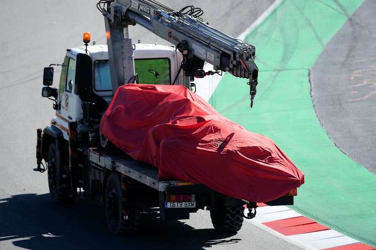 Pré-temporada da F1: McLaren à frente na manhã de terça-feira; Ferrari nas barreiras de proteção