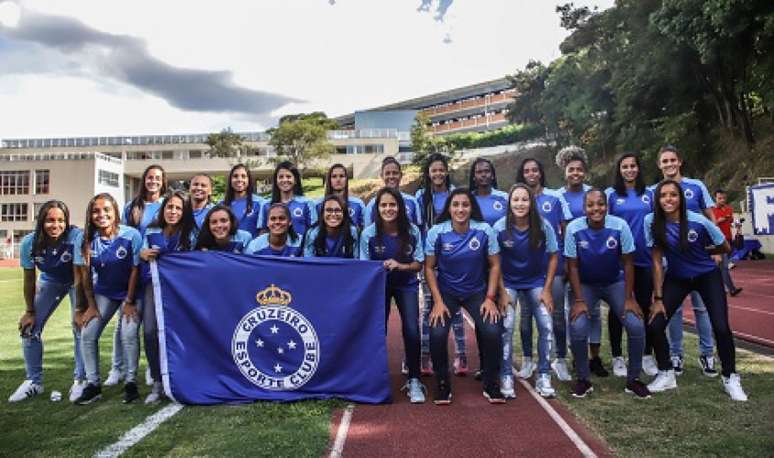 As Raposas foram apresentadas na tarde desta quarta-feira, no Complexo Esportivo da PUC Minas-Vinnicius Silva/Cruzeiro