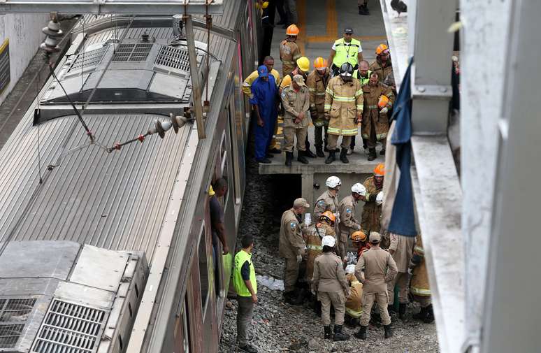 Colisão de trens no Rio de Janeiro deixou um morto e oito feridos