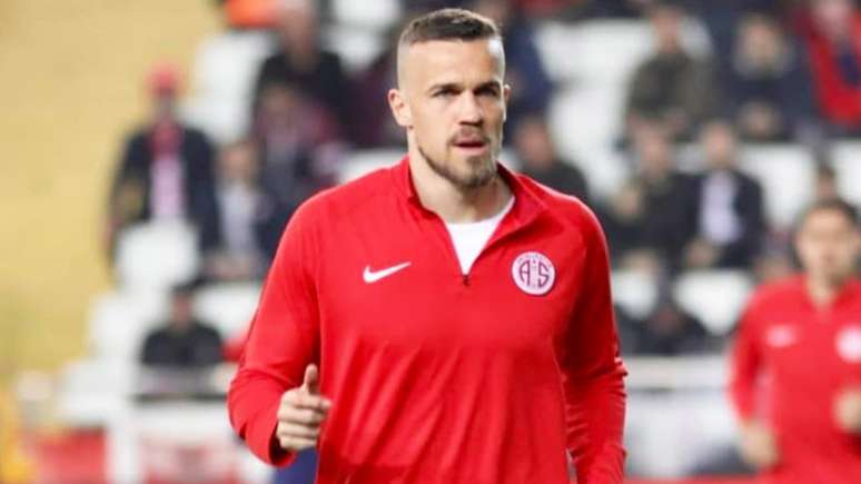 Chico é o quinto jogador com mais minutos dentro do elenco do Antalyaspor (Foto: Divulgação/Antalyaspor)