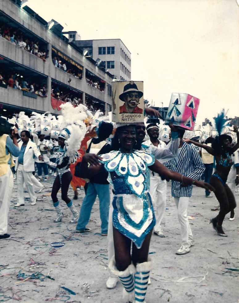 Na Portela, Maria foi apadrinhada por Natalino Jos&eacute; do Nascimento, conhecido como Seu Natal, bicheiro que era patrono da escola
