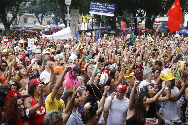 Cordão do Boitatá já é tradição no Carnaval 