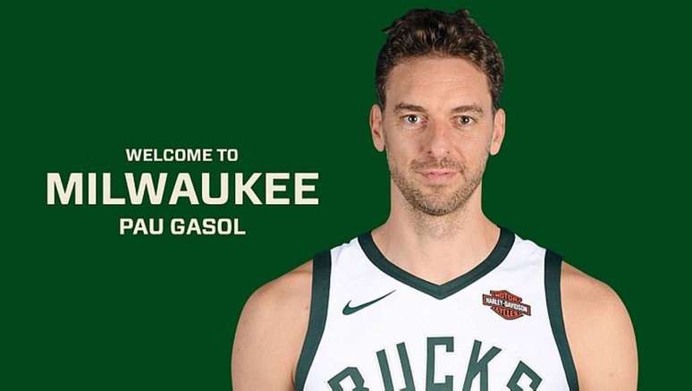 Pau Gasol acerta com o Milwaukee Bucks