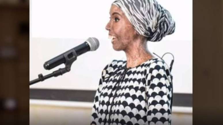 Hoje em dia Khaleck usa a sua hist&oacute;ria para inspirar e ajudar os outros