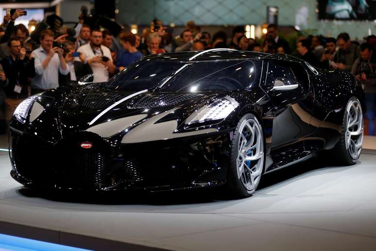 Bugatti La Voiture Noire foi apresentado no Salão de Genebra