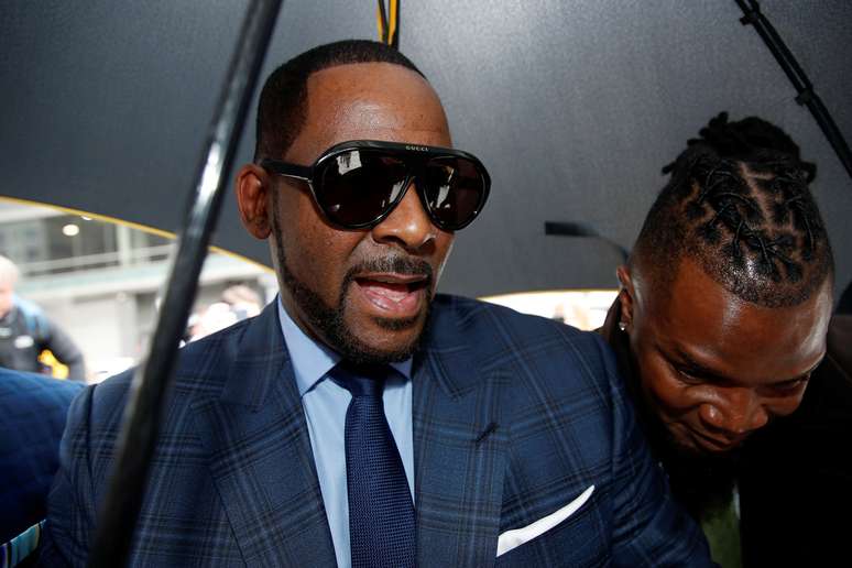 Cantor R. Kelly chega a tribunal em Chicago
06/03/2019 REUTERS/Kamil Krzaczynski 