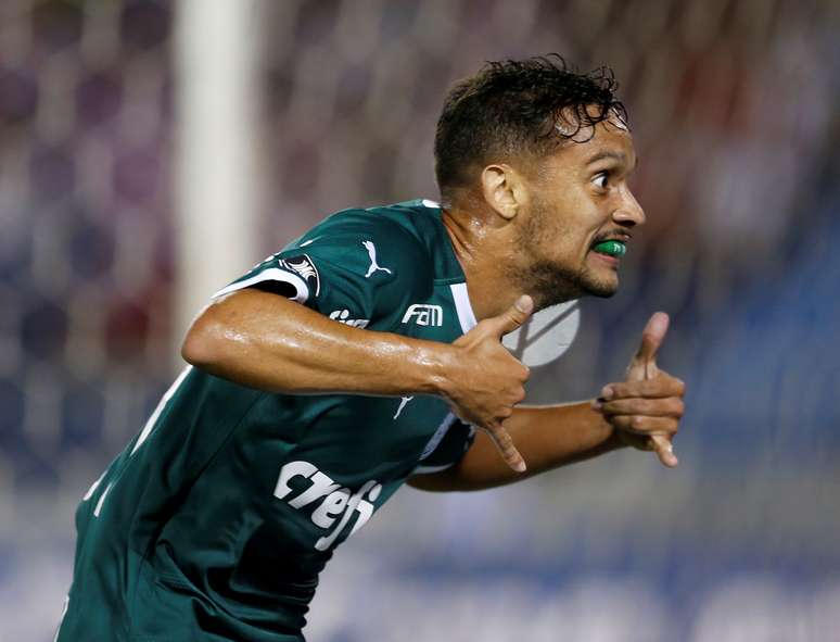 Palmeiras vence na estreia da Libertadores por 2 a 0 do Junior Barranquilla (COL); o primeiro gol foi de Gustavo Scarpa