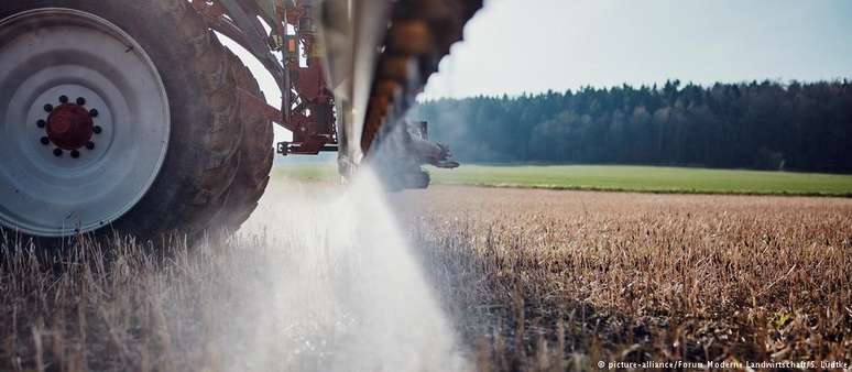 Glifosato é o herbicida mais utilizado em países como o Brasil