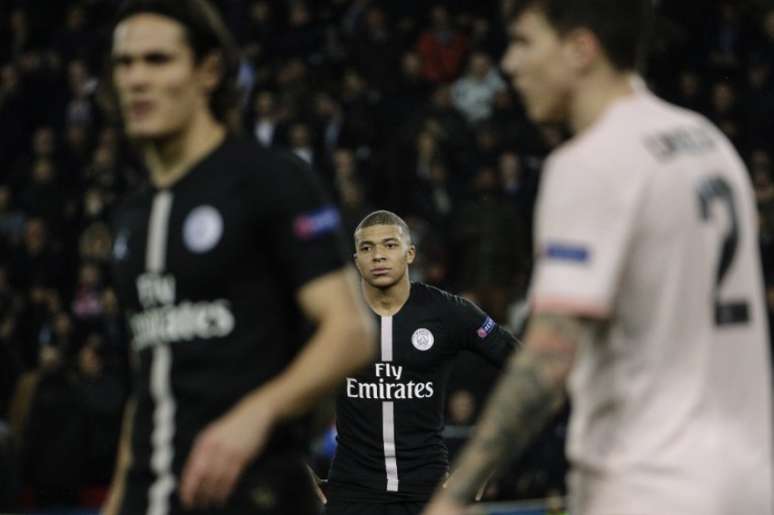 Mbappé não conseguiu mudar o destino do Paris Saint-Germain diante do Manchester United (Foto: AFP)