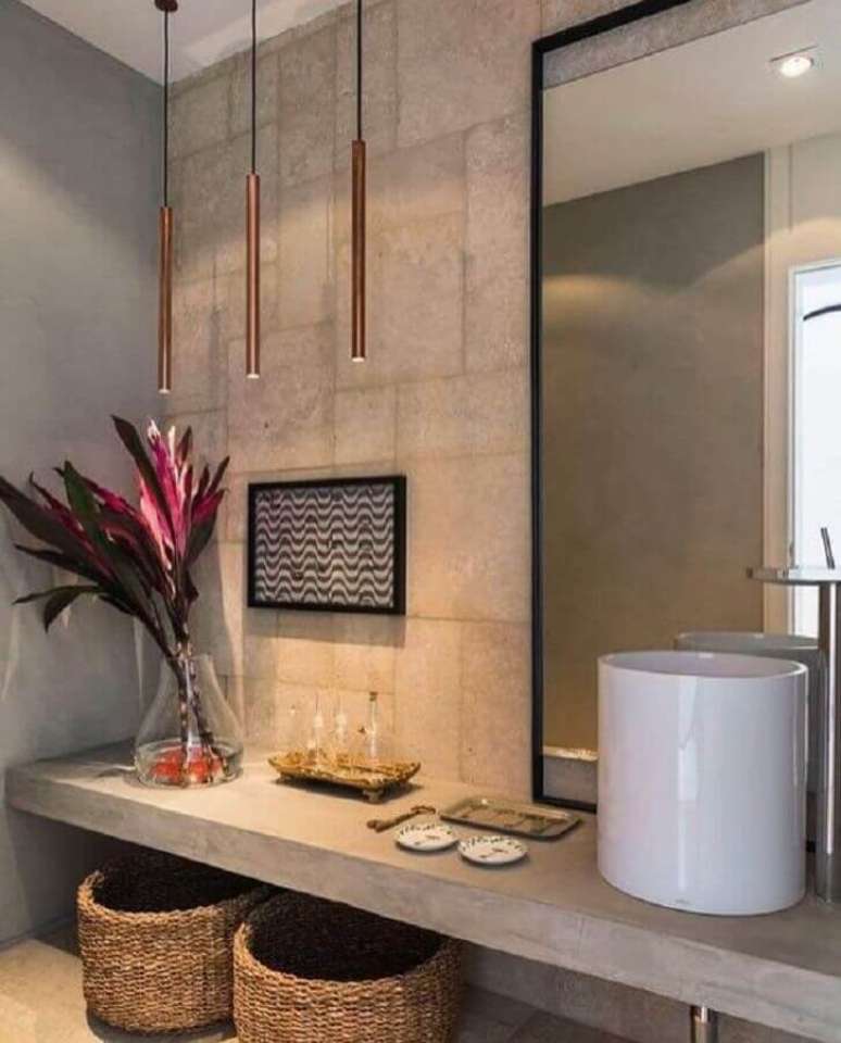 53. A cuba para lavabo feita em cer&acirc;mica se adapta a todos os estilos de decora&ccedil;&atilde;o &ndash; Foto: Zozu