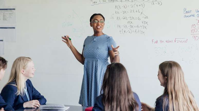 O ensino com base em competências não tem divisão em disciplinas como o método tradicional