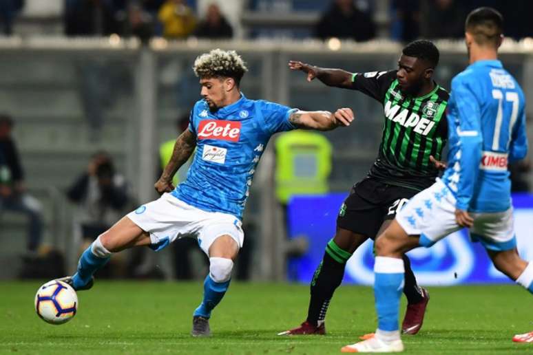 Napoli e Sassuolo ficaram no 1 a 1 neste domingo (AFP)