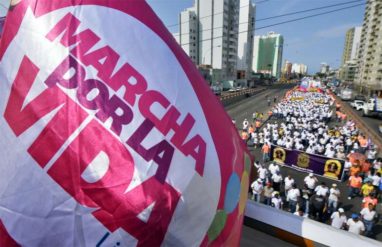 Em 2014, manifestantes fizeram um protesto contra a regulamentação do aborto terapêutico no Peru