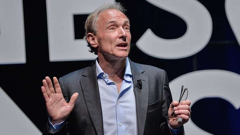 Tim Berners-Lee criou a internet em 1989, dois anos antes do lançamento do primeiro site
