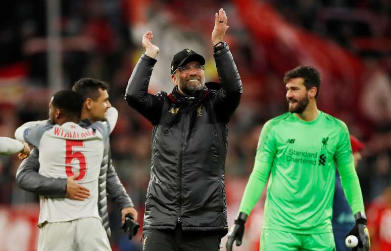Técnico do Liverpool Juergen Klopp, comemora vitória de seu contra o Bayern de Munique, avançando para as quartas de final da Liga dos Campeões da Europa. 13/3/2019  Reuters/Andrew Boyers 